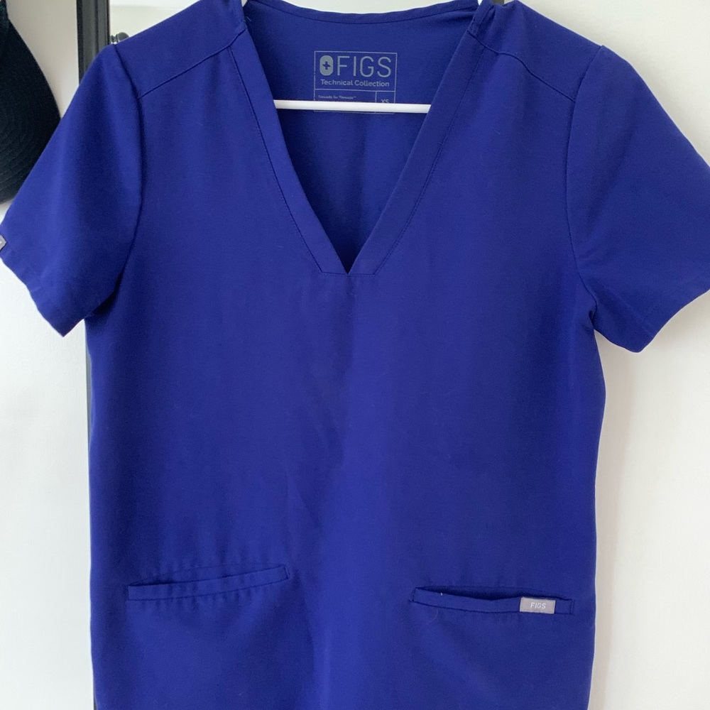 Zamora FIGS scrub top - Limited Edition Royal Blue